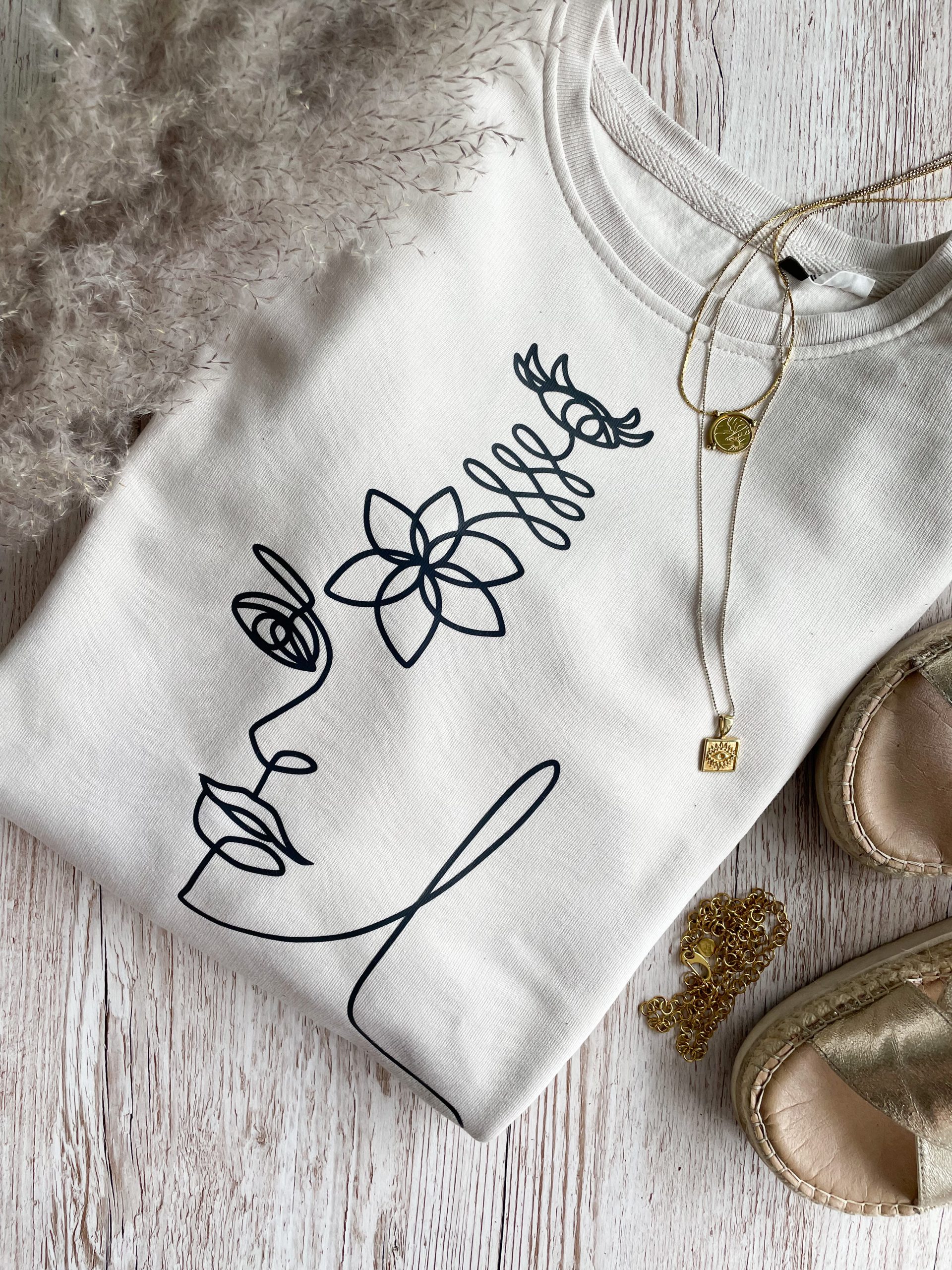 Sweatshirt "Flowerwoman"